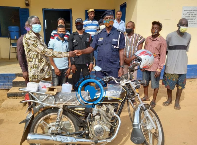 Hohoe MCE donates motorbike to Likpe Bala Police Station